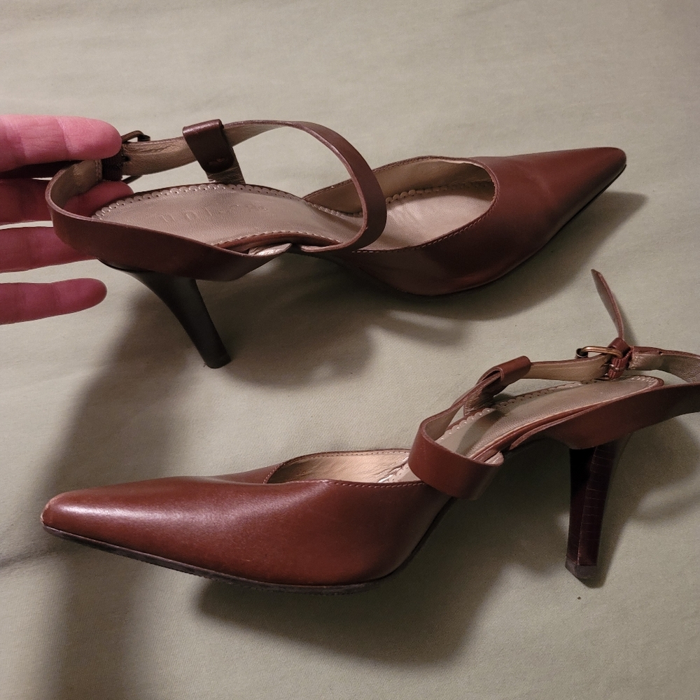 Scrappy heels